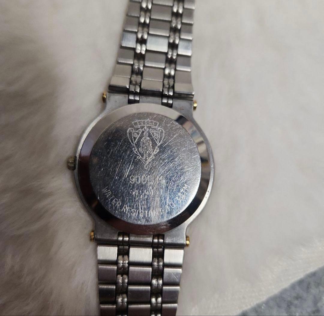 GUCCI 9000M グッチ 腕時計 ゴールド シルバー