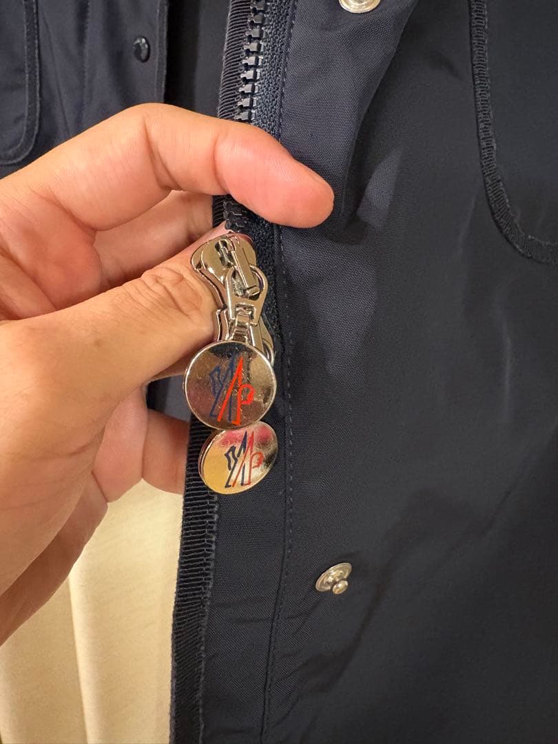 美品　モンクレール　スプリングコート　Chris ネイビー　ナイロン