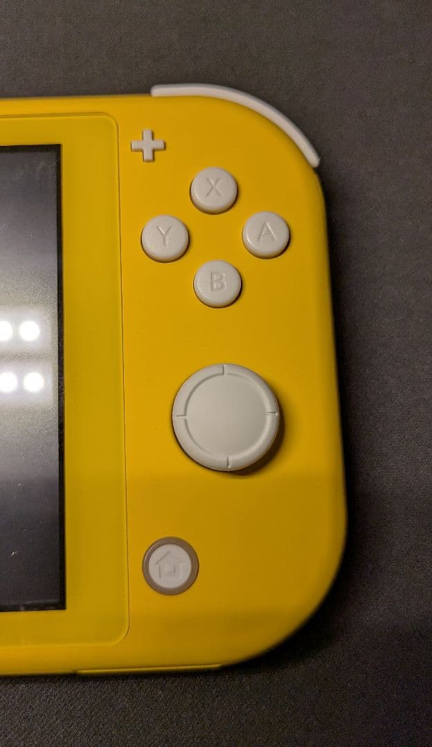 Nintendo Switch Lite イエロー 本体＋純正充電器　美品