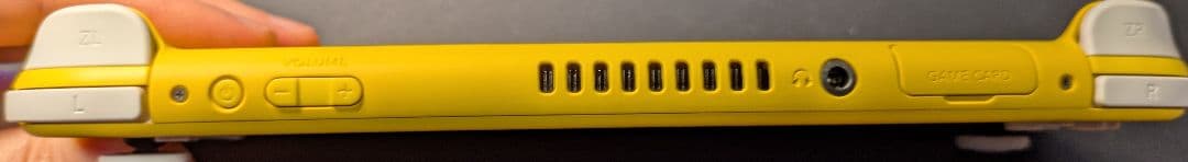 Nintendo Switch Lite イエロー 本体＋純正充電器　美品