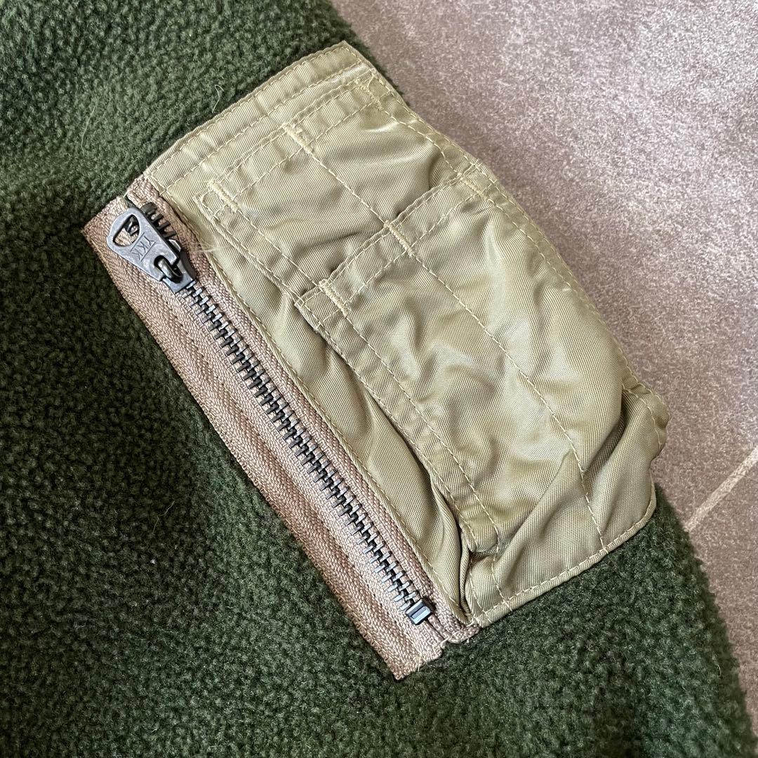 PineappleARMY'S MA-1ナイロン切替フリースボンバージャケット