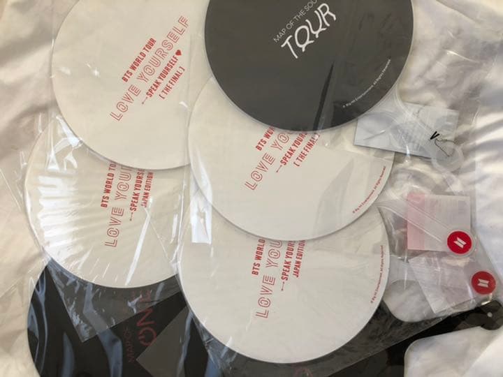 テヒョン グク 団扇