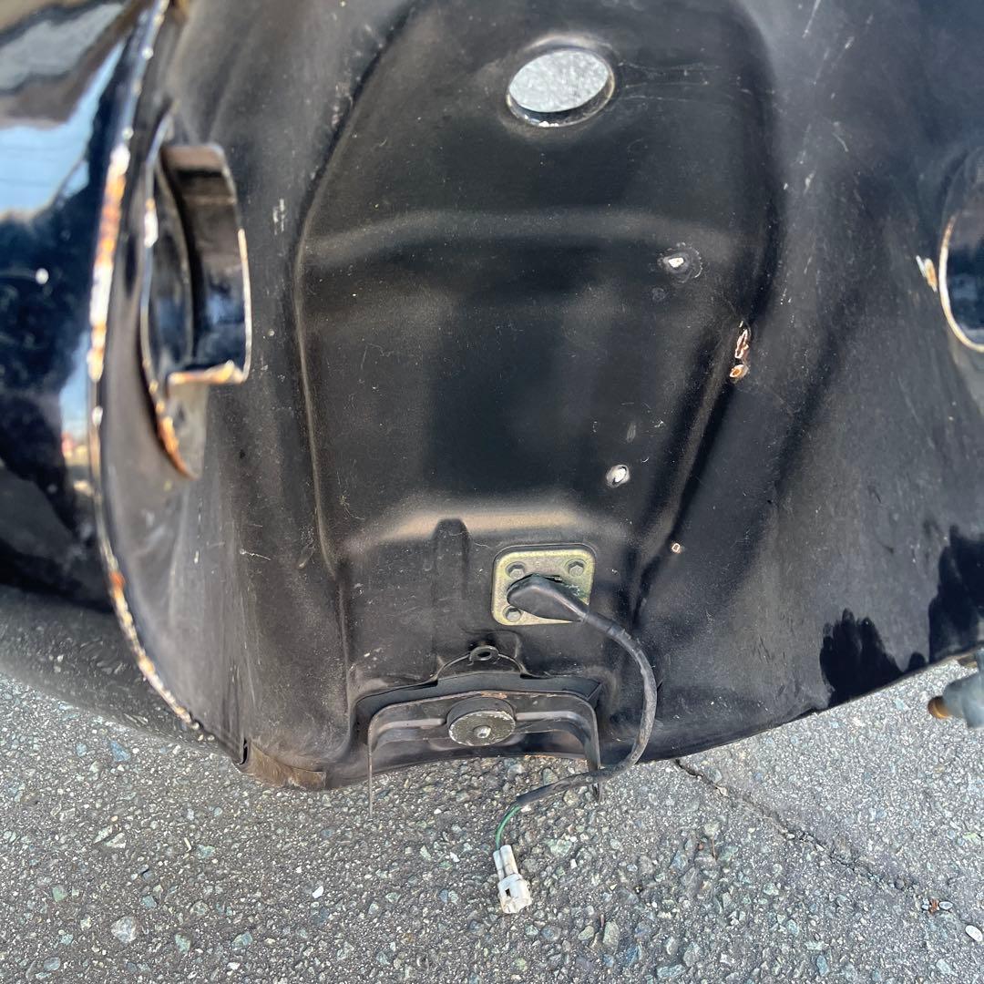 （002）ドラッグスター400 VH01J 取り外し　純正タンク　凹みなし　黒