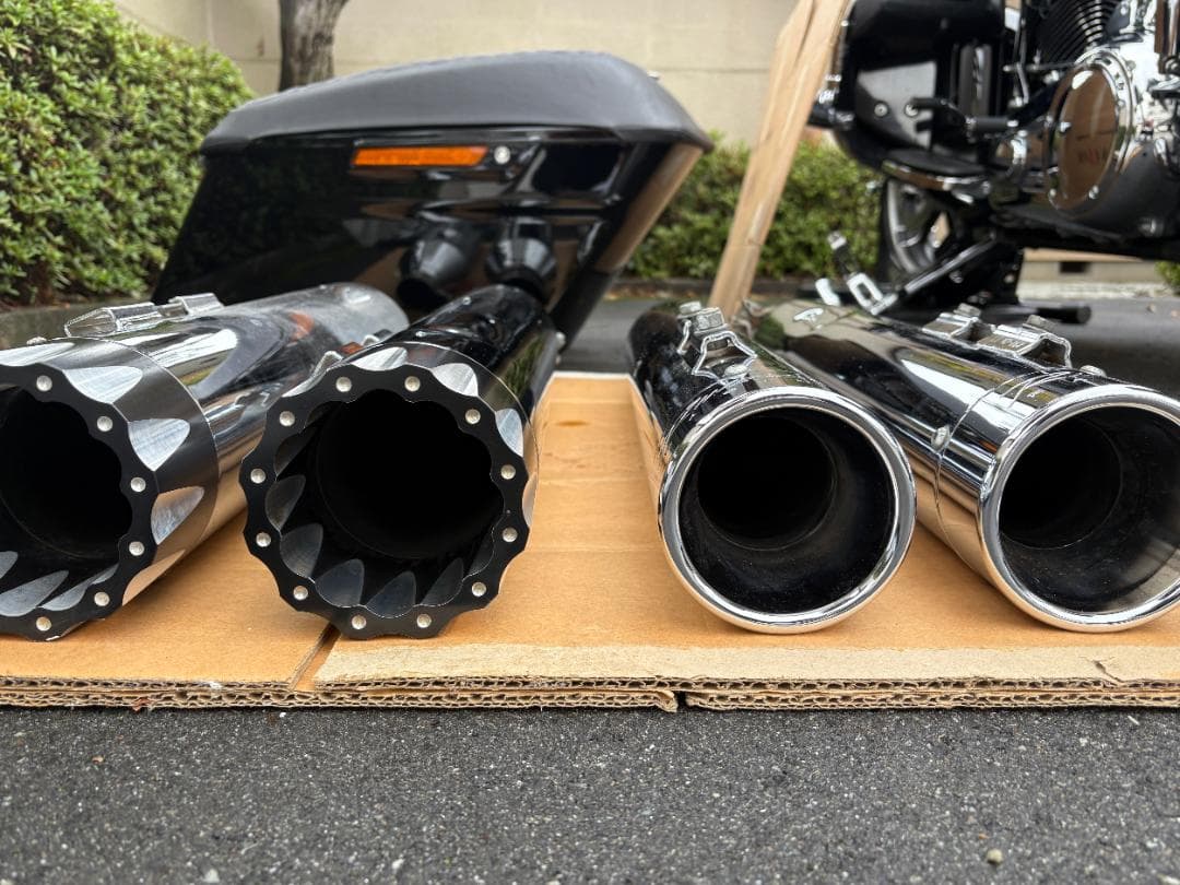 M8ツーリング用 4.5インチ スリップオンマフラー Sharkroad17～