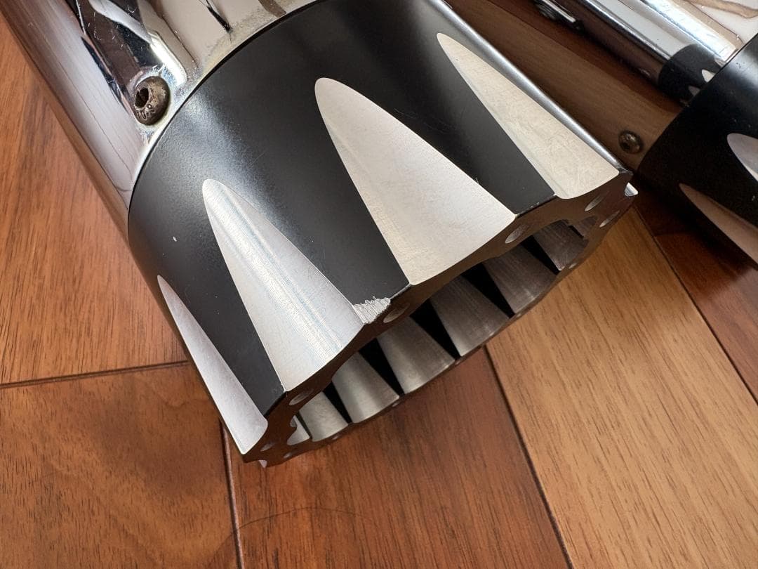 M8ツーリング用 4.5インチ スリップオンマフラー Sharkroad17～