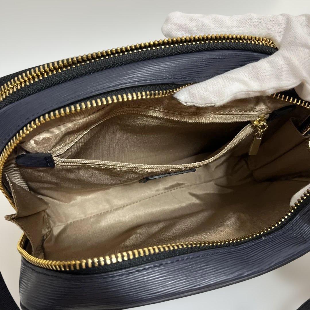 ✨美品✨TOPKAPI ネイビー ショルダーバッグ　SPIGA 牛革