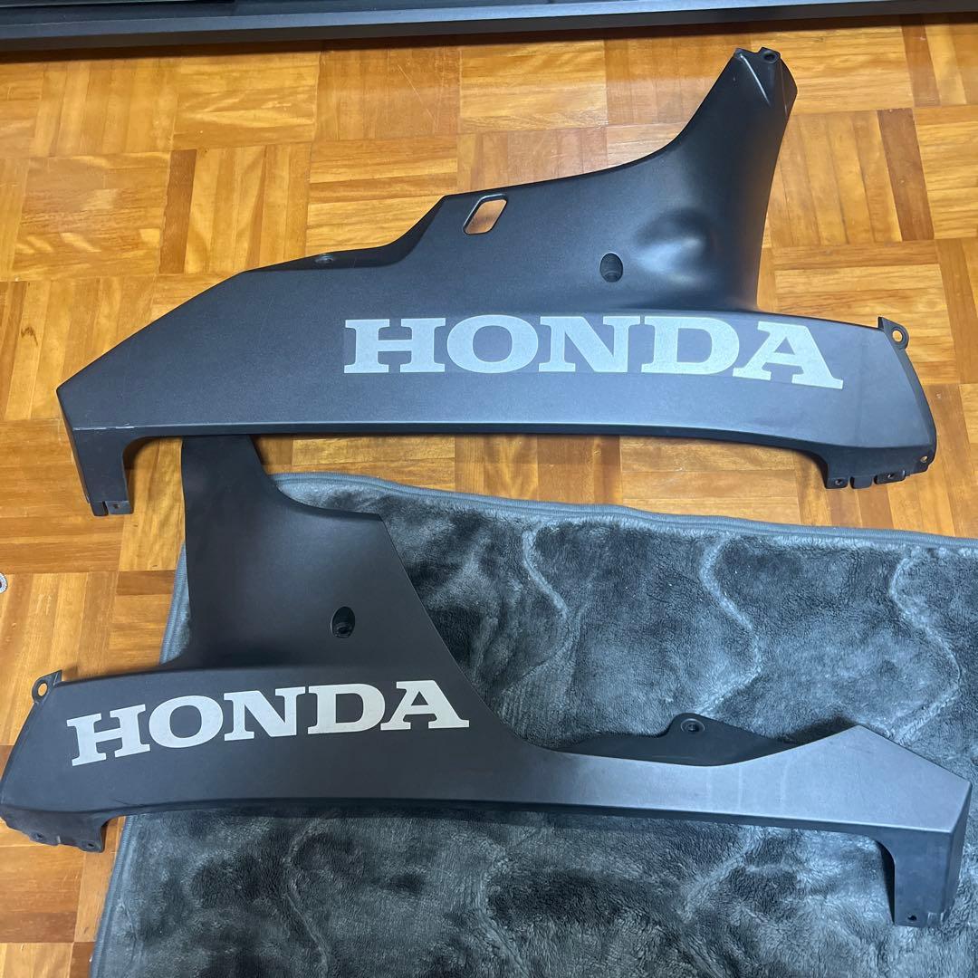 ホンダ純正　sc57cbr1000rr 06,07アンダーカウル