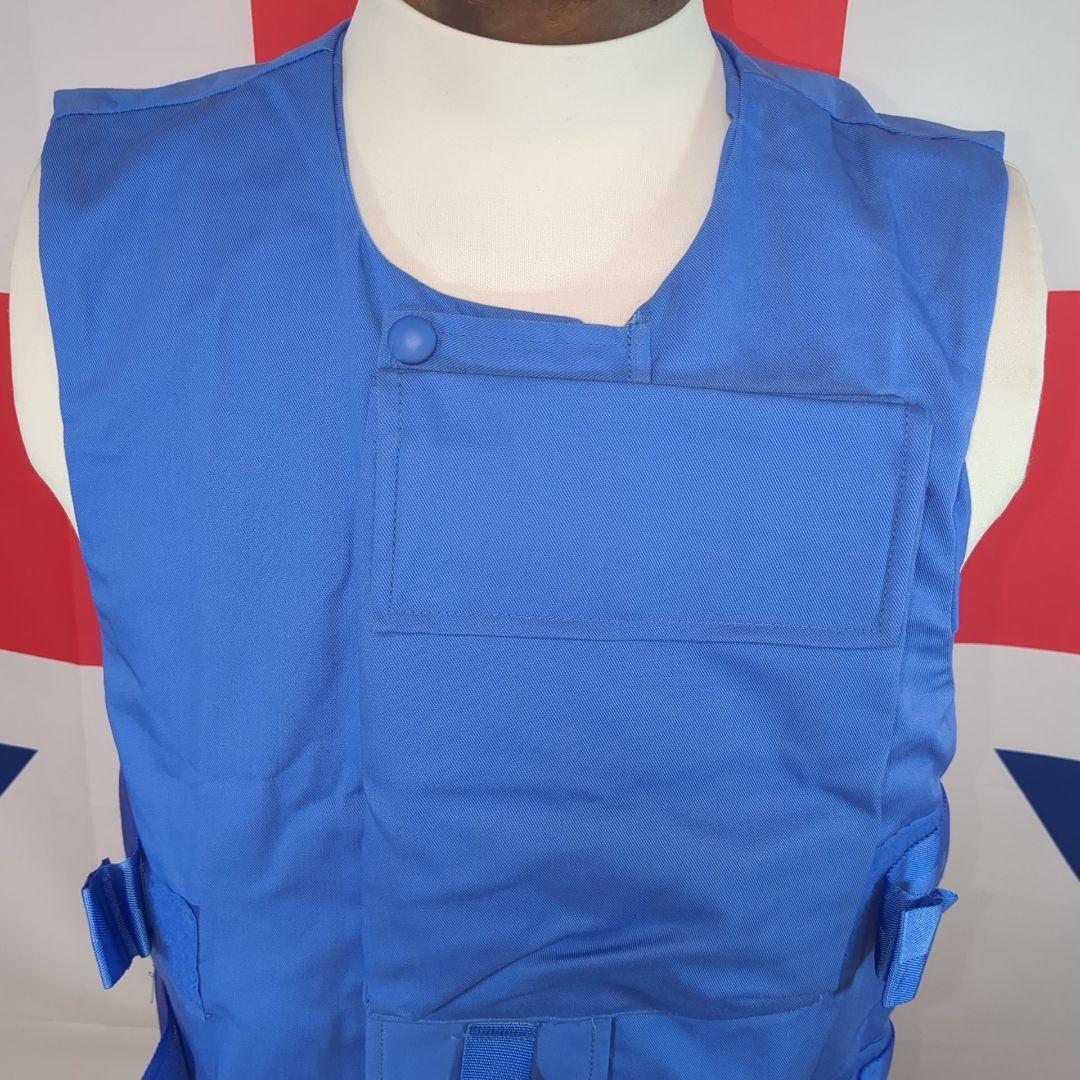 岩*切様 イギリス軍　UN（国連）ボディアーマーカバー【実物新品】