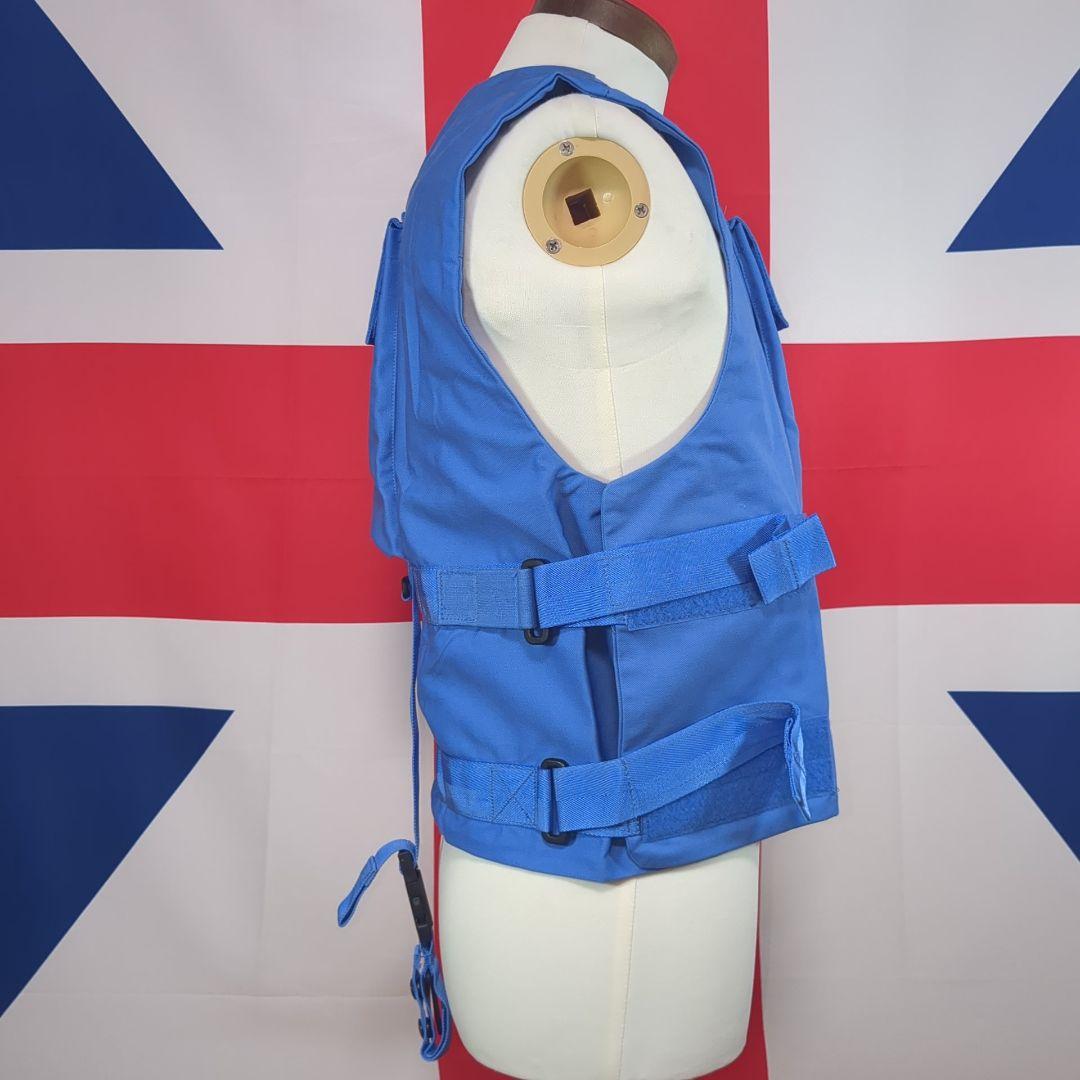 岩*切様 イギリス軍　UN（国連）ボディアーマーカバー【実物新品】