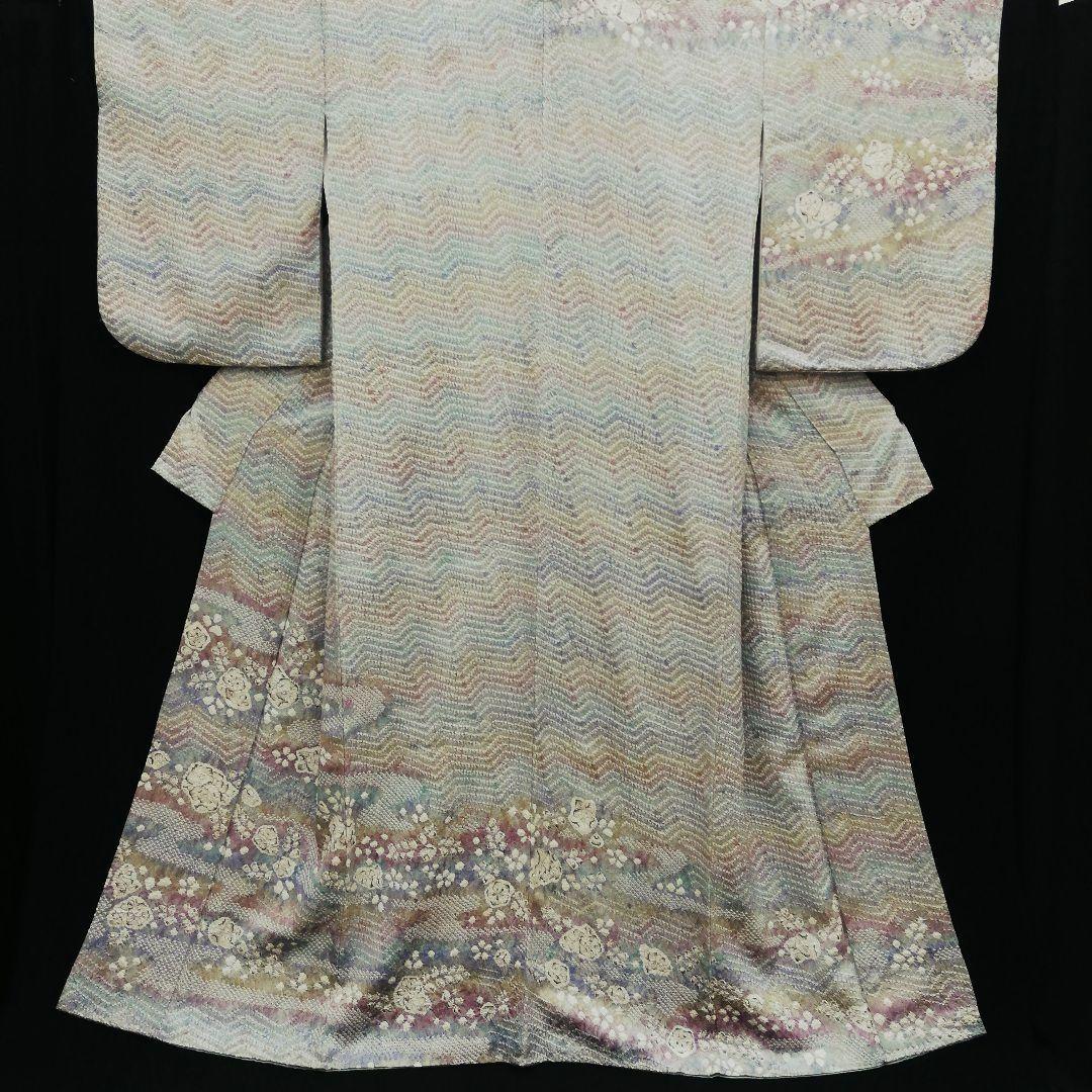 訪問着(袷)　(流水に辻ヶ花 紋様　総絞り　虹色系　セミアンティーク)