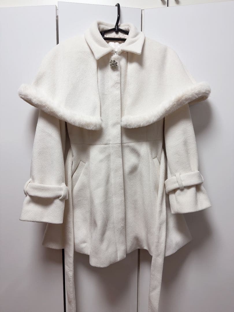 ミシェルマカロン　ファー付きケープフレアコート　XS