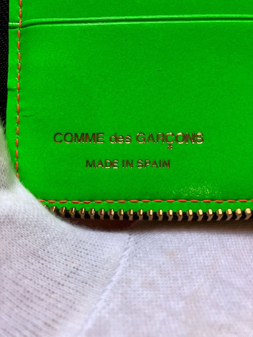 【新品未使用】【COMME des GARCONS】二つ折財布　SA2100SF