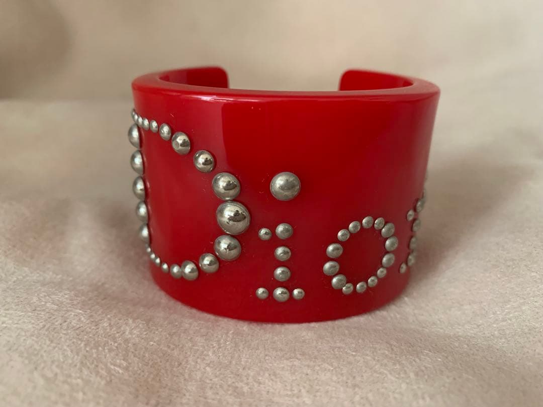 Dior スタッズ バングル　レッド