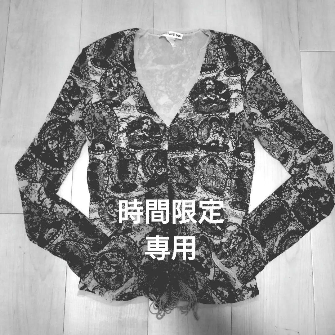 長袖VネックTシャツ 仏像プリント