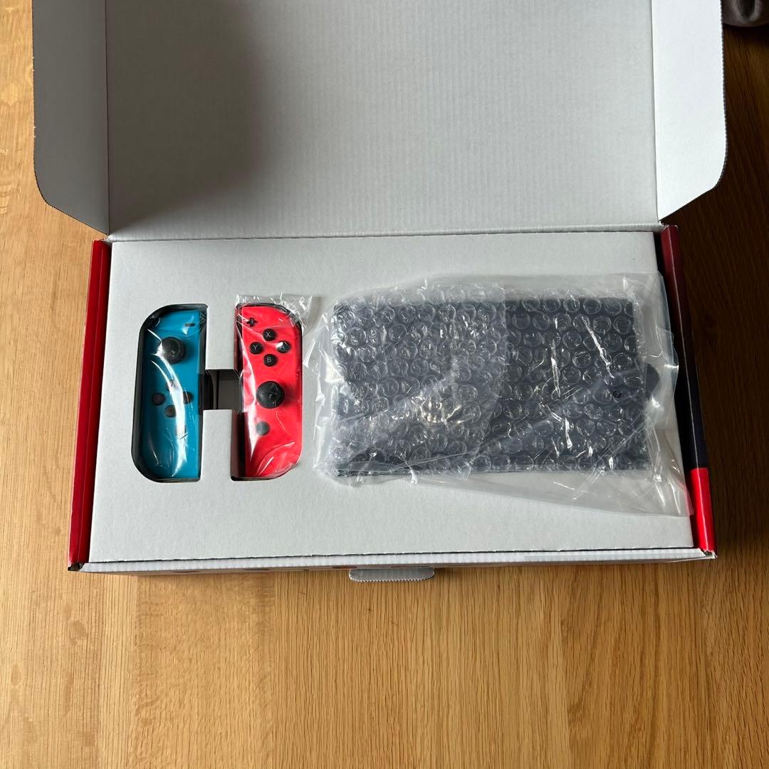 【中古品】Nintendo switch 本体　青/赤 Joy-Con
