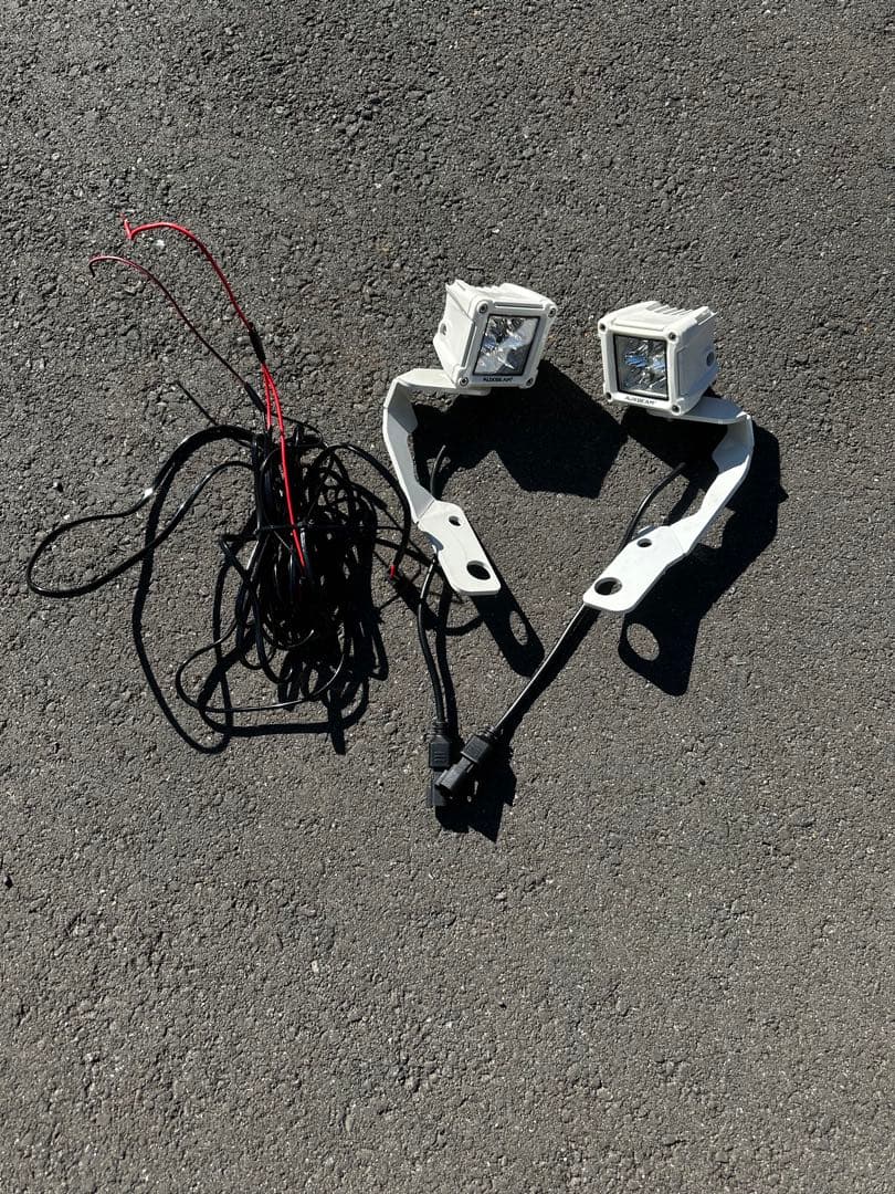 プラド150後期　AUXBEAM LEDボンネットライト ステーセット