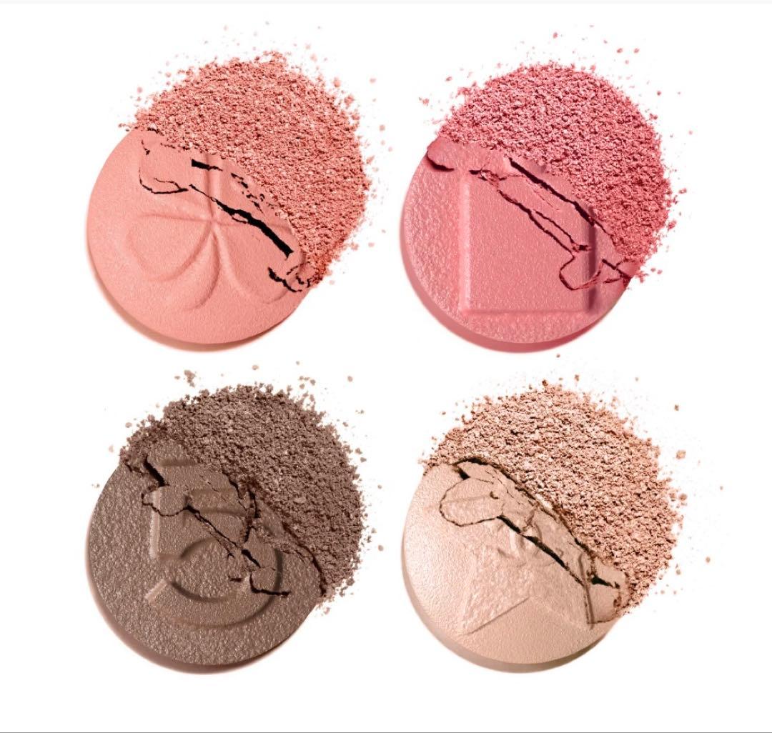 ニカさま⭐︎CHANEL 4色アイシャドウ