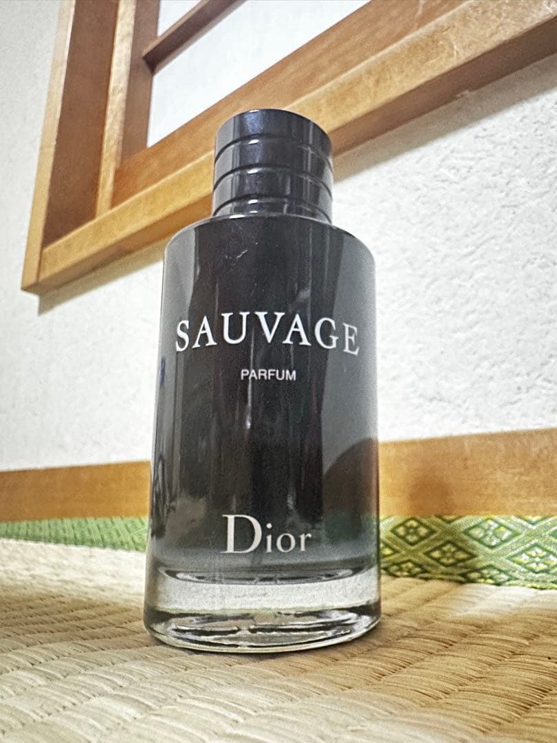 Dior Sauvage Parfum 男性用香水100ml