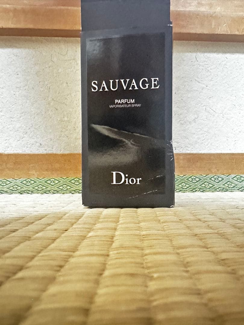 Dior Sauvage Parfum 男性用香水100ml