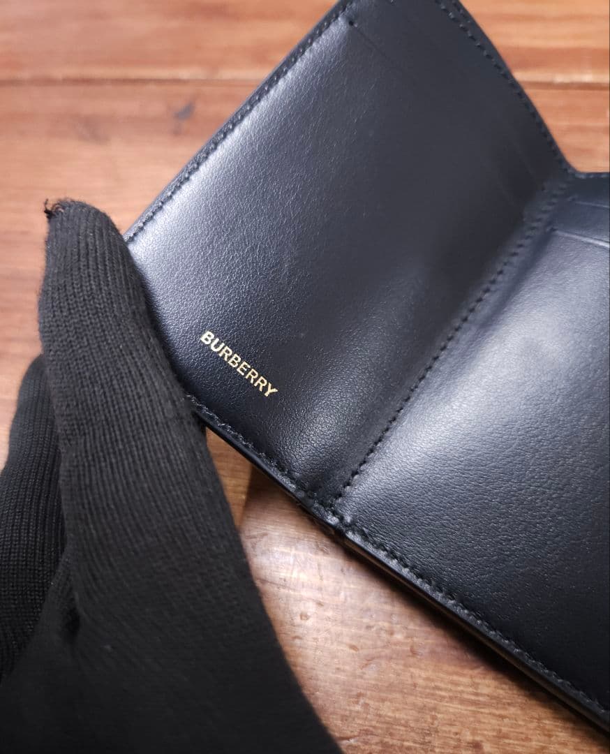 バーバリー 三つ折り財布 8018959 レザー 小銭入れ付き ミニ財布 ラーク