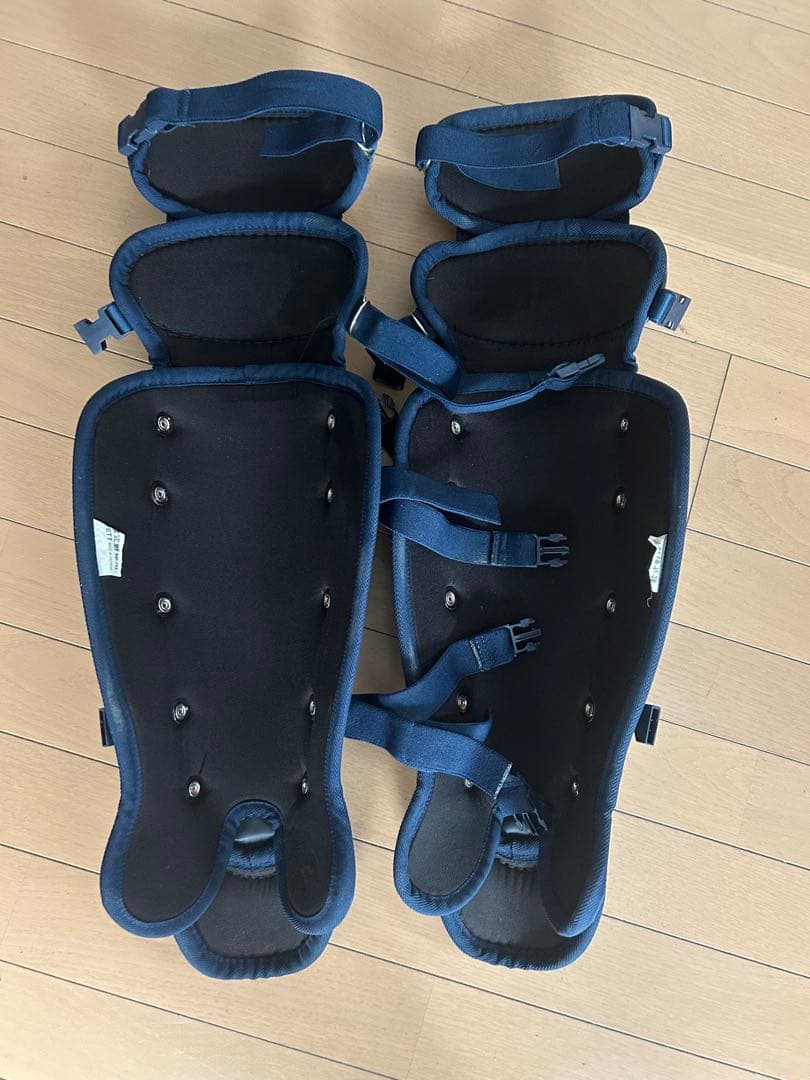 青りんご兄様　美品　ZETT JSBB 一般軟式用キャッチャー用レガース