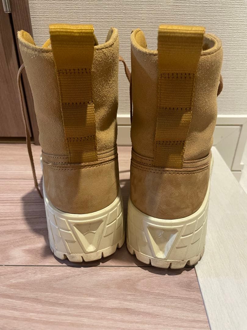 【よんにーまる子】ナイキエアジョーダンブルックリンウィメンズ 23,5cm