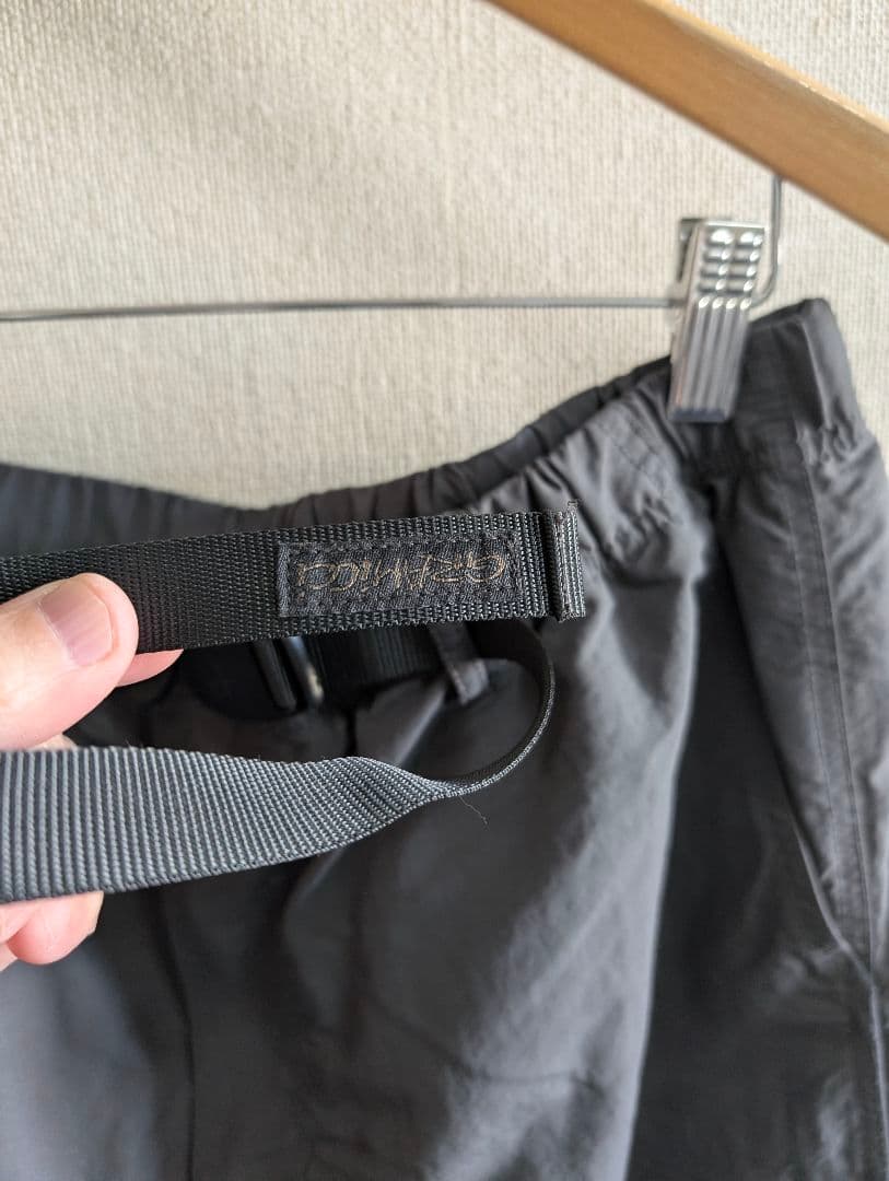 JOURNAL STANDARD別注のグラミチ・ナイロンカーゴパンツ