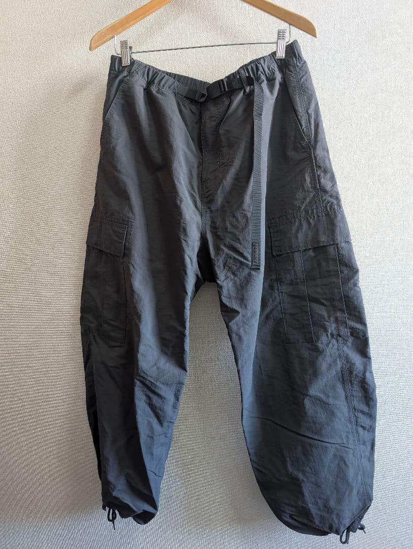JOURNAL STANDARD別注のグラミチ・ナイロンカーゴパンツ
