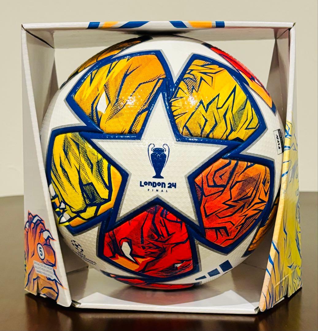 アディダス サッカーボール チャンピオンズリーグ　公式試合球 5号