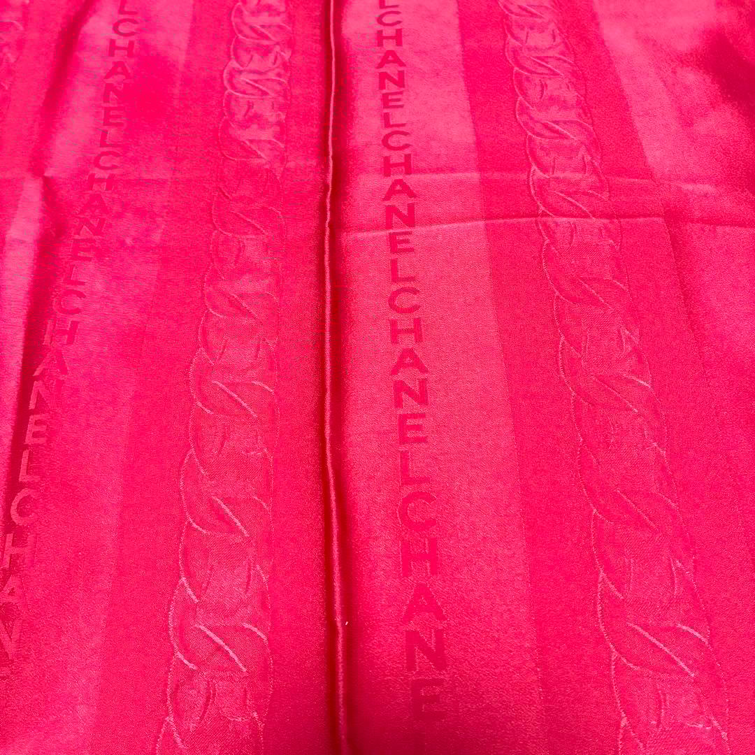シャネル　シルク　スカーフ　ロゴ　89cm 赤