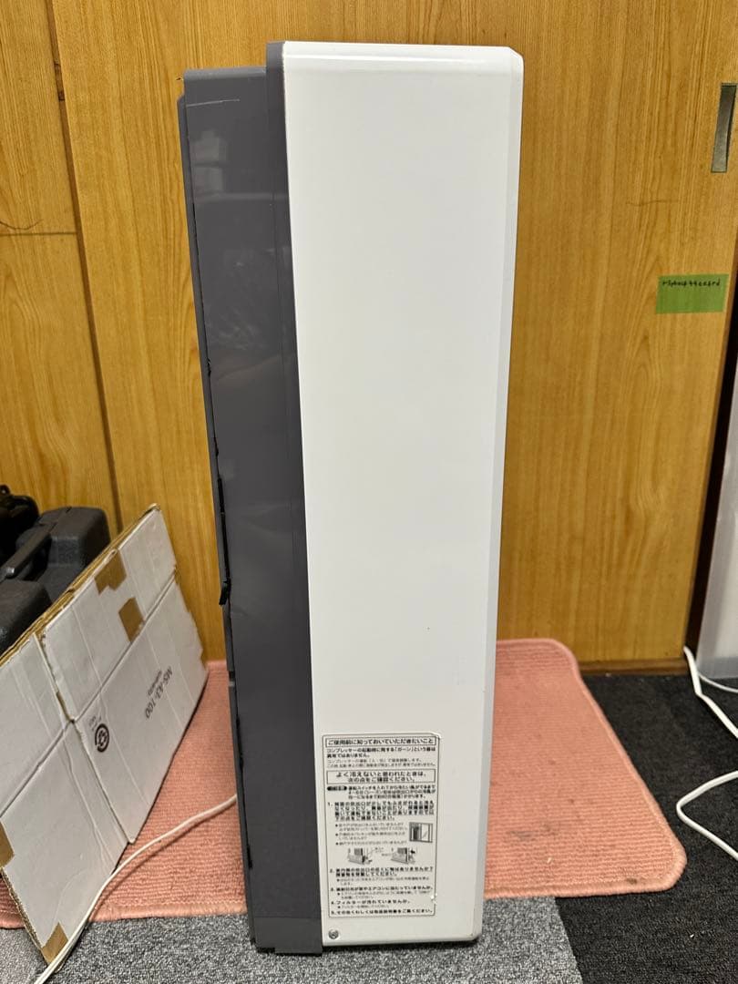 2022年製　KOIZUMI ウインド形KAW-1617 冷房専用