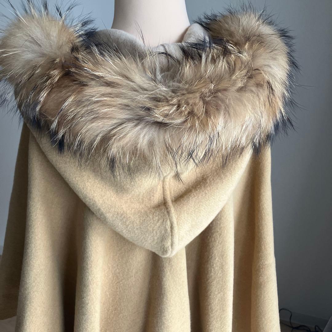 GRACE CONTINENTAL リバーシブル ケープ　ファーストール