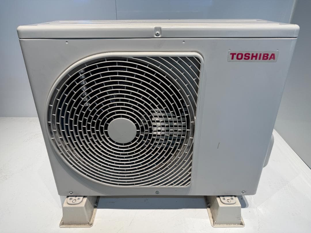 164　TOSHIBA　2022年製エアコン　6～8畳用　整備済み