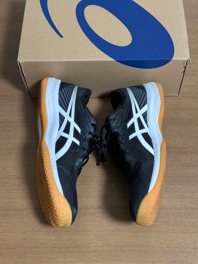 ASICS UPCOURT6 ブラック/ホワイト28.5㎝