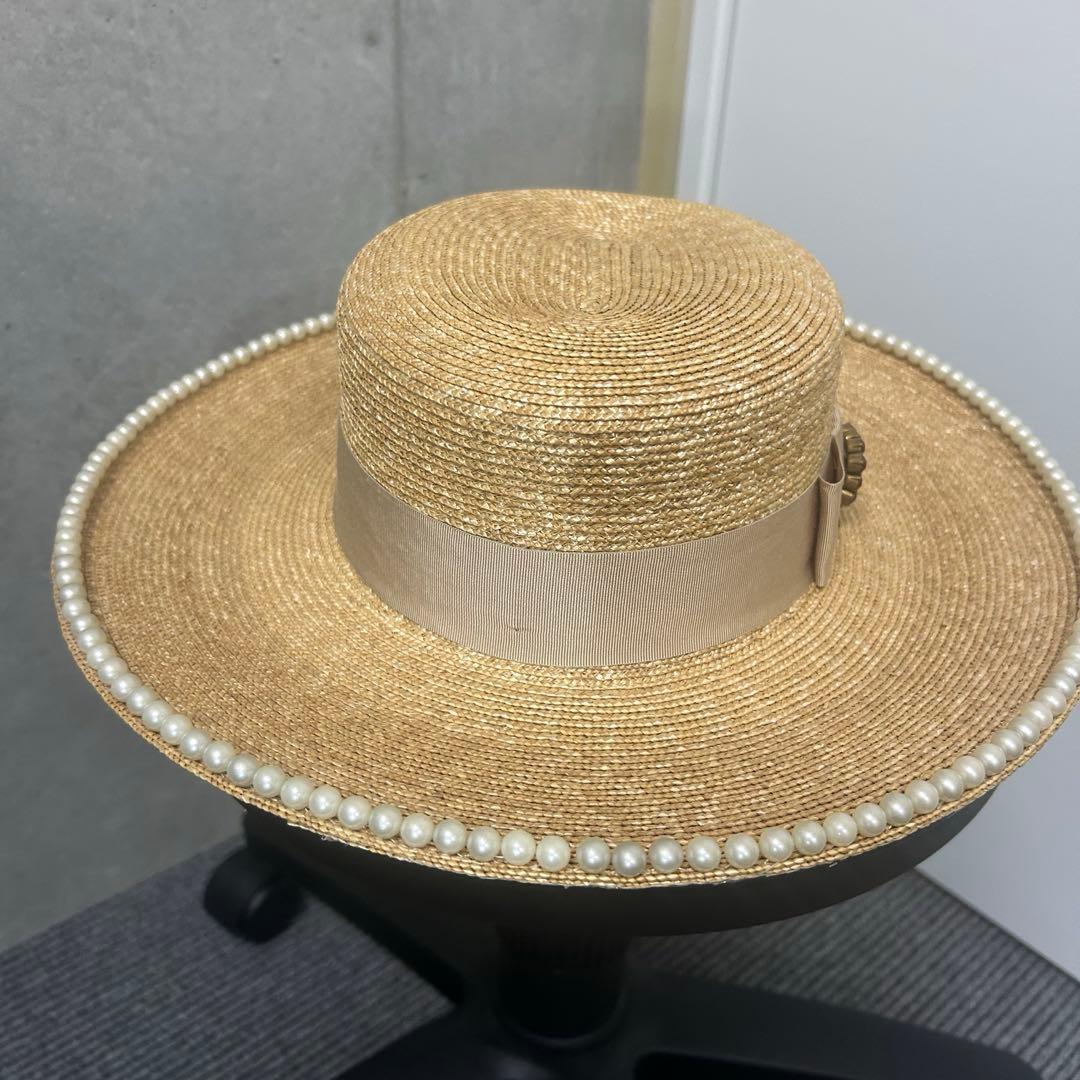 【中古美品】Gucciグッチ 麦わら帽子 ホワイトパール装飾GGロゴ