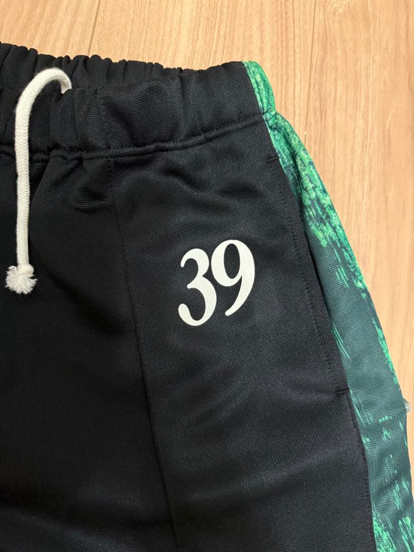 ヴェルディ川崎　トラックパンツ（ジャージ素材）