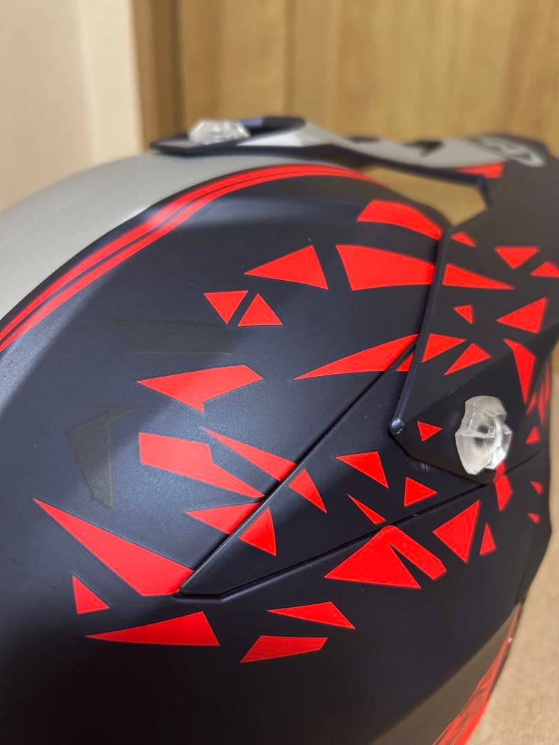 HJC i50 オフロードヘルメット　レッドブル　限定廃盤品　L モトクロス