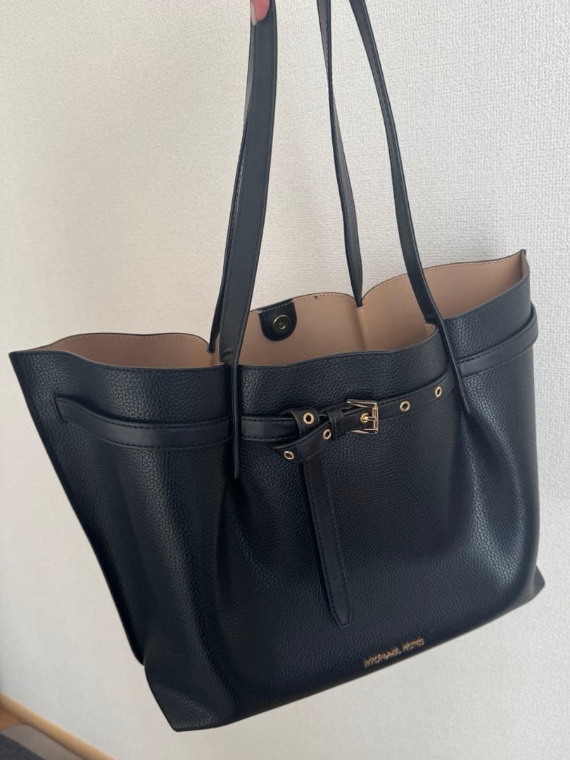 MICHAEL KORS ブラックトートバッグ
