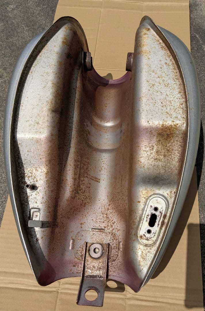 エストレア　バイクタンク メタリックレッド