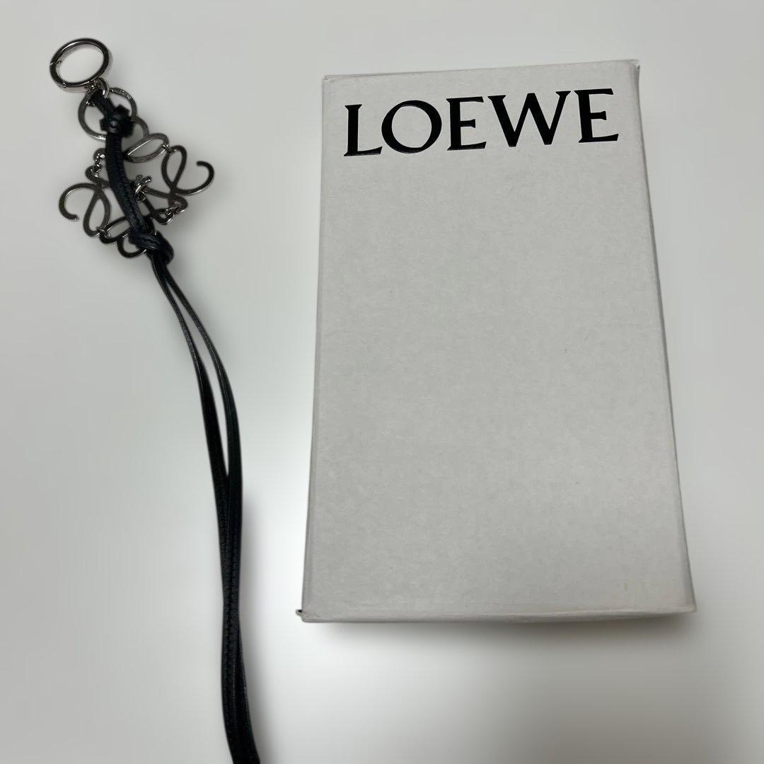 ソ*b様 LOEWE ユニークループデザインキーホルダー