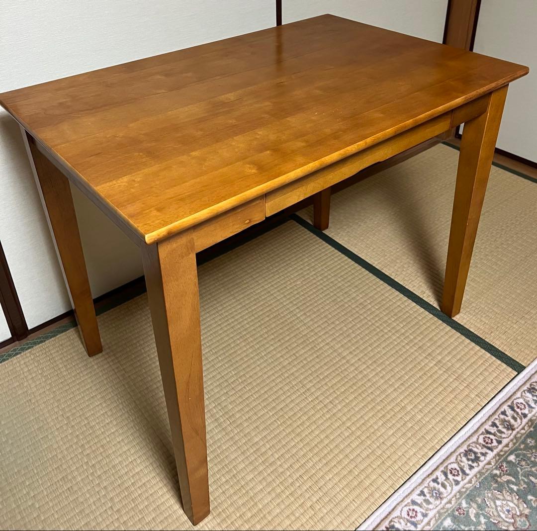 ヤマソロ製木製デスク引出し付き　(チェアーは譲渡済み)