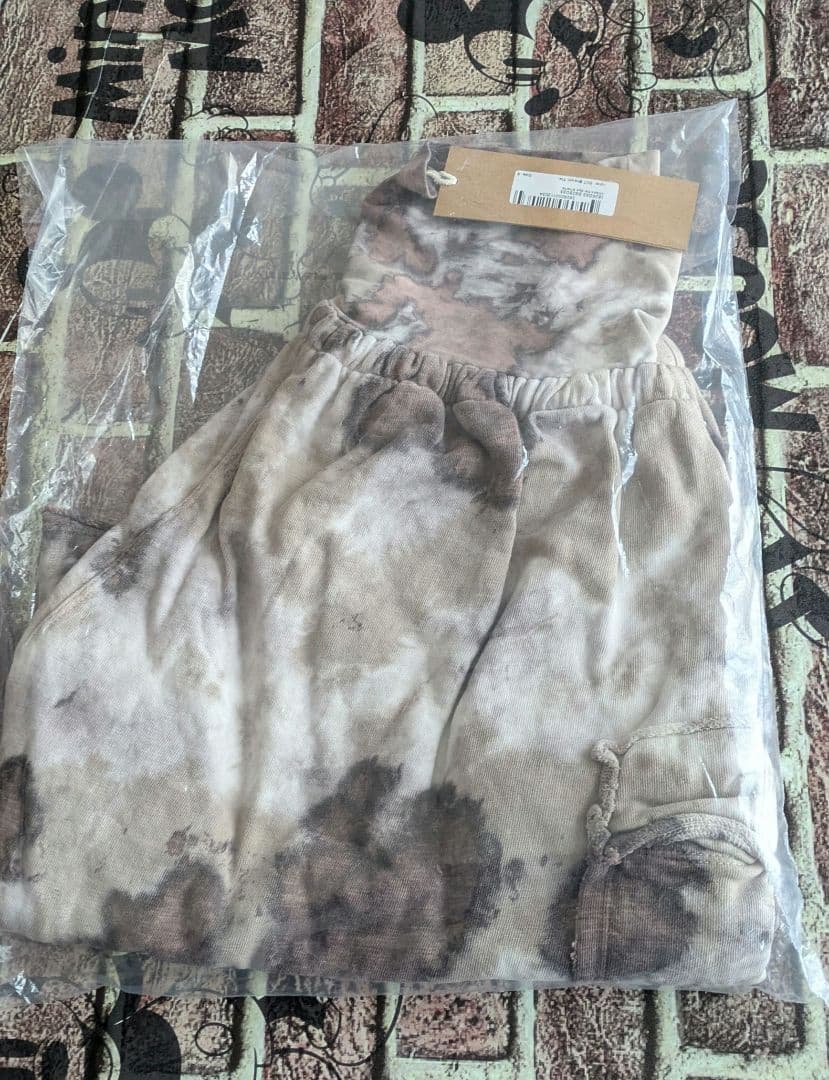サルセーションウェア新作タイダイ柄ショートパンツＳサイズ　未開封品