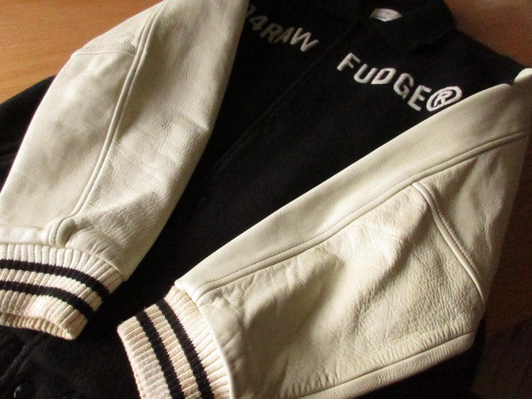 ★ローファッジRAW FUDGE袖牛革アワードジャケットL黒×白