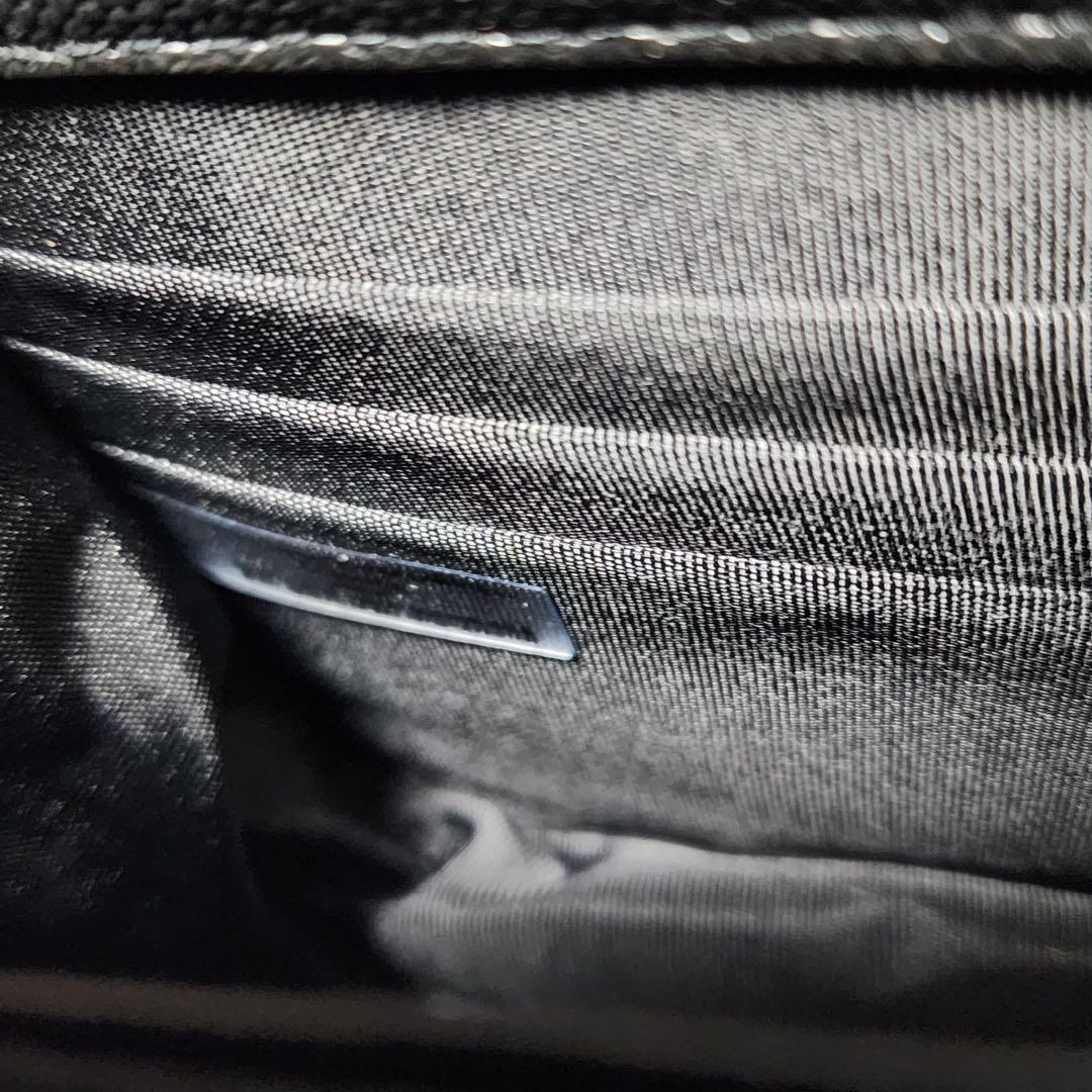 バ*ン様 CHANEL　ショルダーバッグ　黒　ゴールドチェーン　ノベルティ　シャ