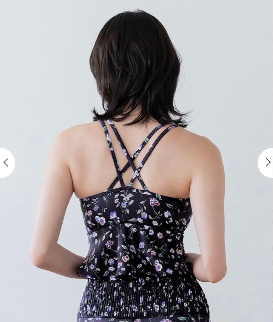 新品未使用【SUKALA】Sサイズ スプリングフラワーフレアブラトップ