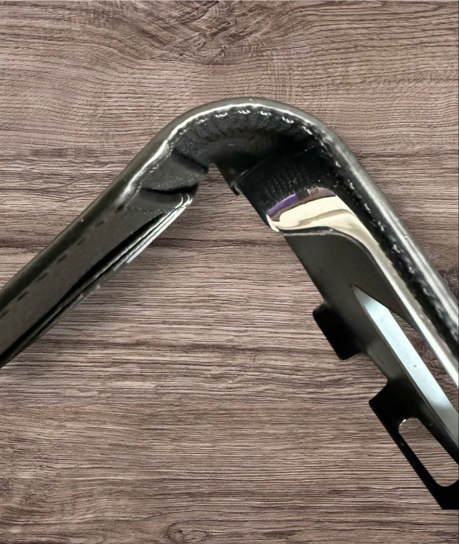 ボナベンチュラ iPhone 16 Pro用 ノービレレザー手帳型ケース（黒）