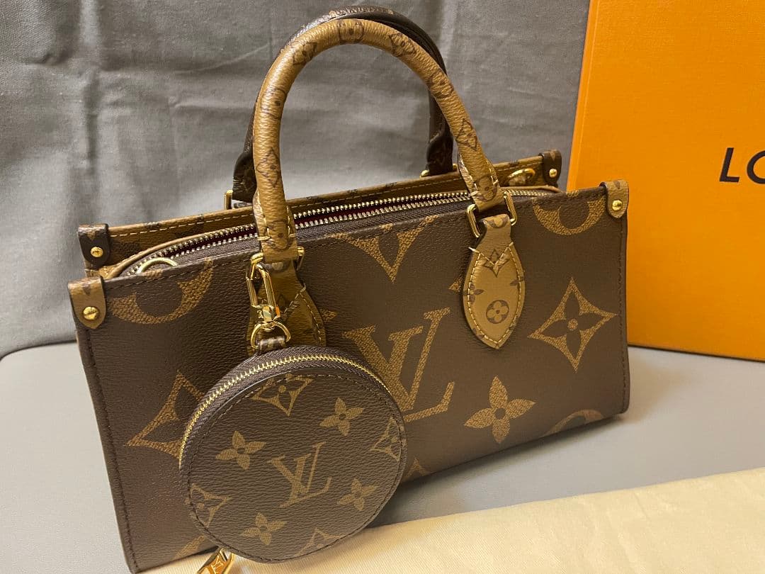 ルイ・ヴィトン オンザゴーＥＷ　モノグラム・リバース　M46653