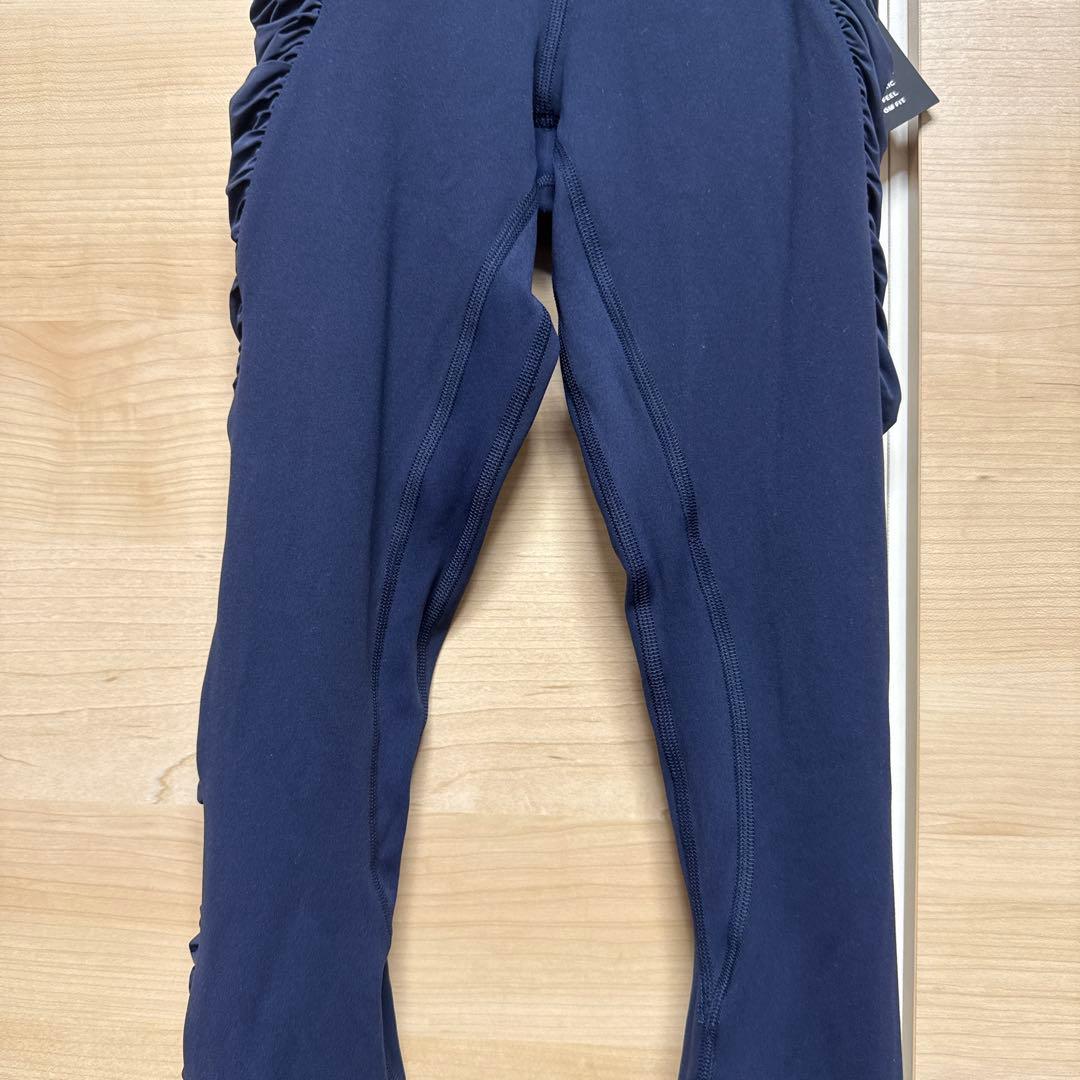 新品タグ付き　ルルレモン　アラインパンツ　アジアフィットXSサイズ