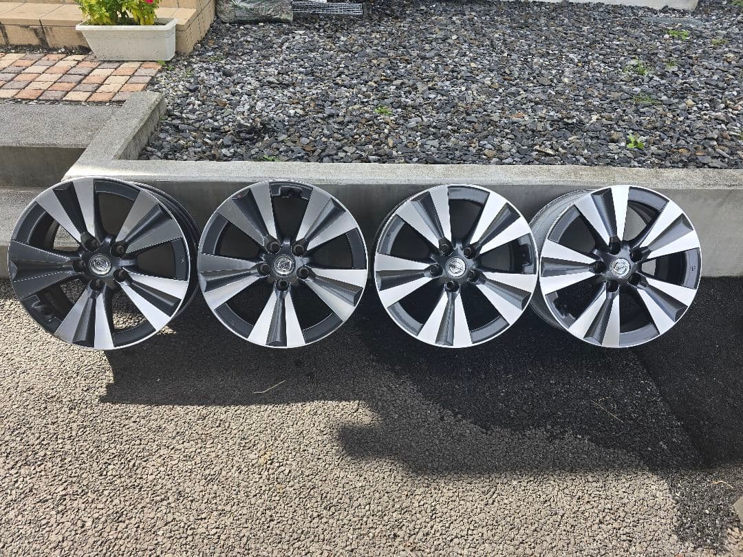 日産リーフ純正ホイール 17インチ6.5j 45 4本 1本傷あり