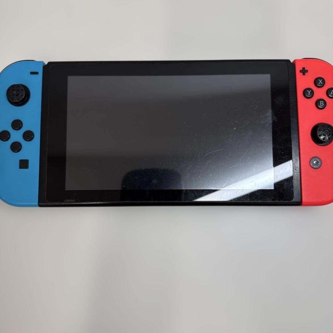 Nintendo Switch 本体 赤/青 Joy-Con 付属品付き　☺︎
